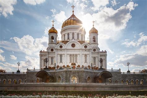 Музеи и галереи в окрестностях храма Христа Спасителя: