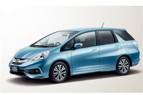 Описание автомобиля Honda Fit Shuttle