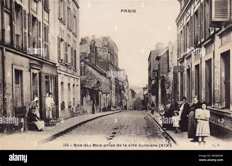 Описание Rue des bois