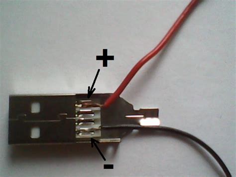 Питание флешки и USB-порта