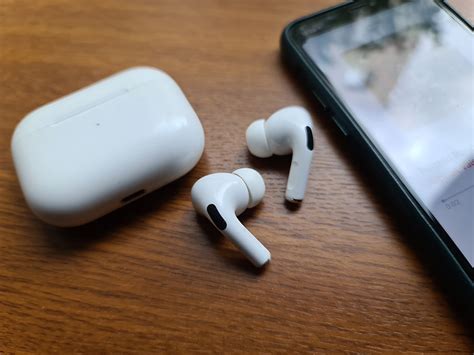 Причины неработоспособности левого наушника AirPods