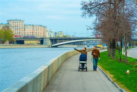 Прогулки по набережной