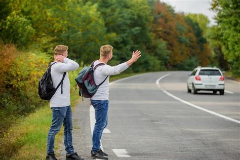 Путешествуйте и знакомьтесь с новыми людьми