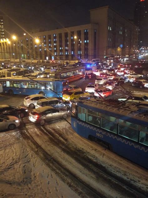 Толкование сна: узнай, что ты видишь, когда едешь в электричке